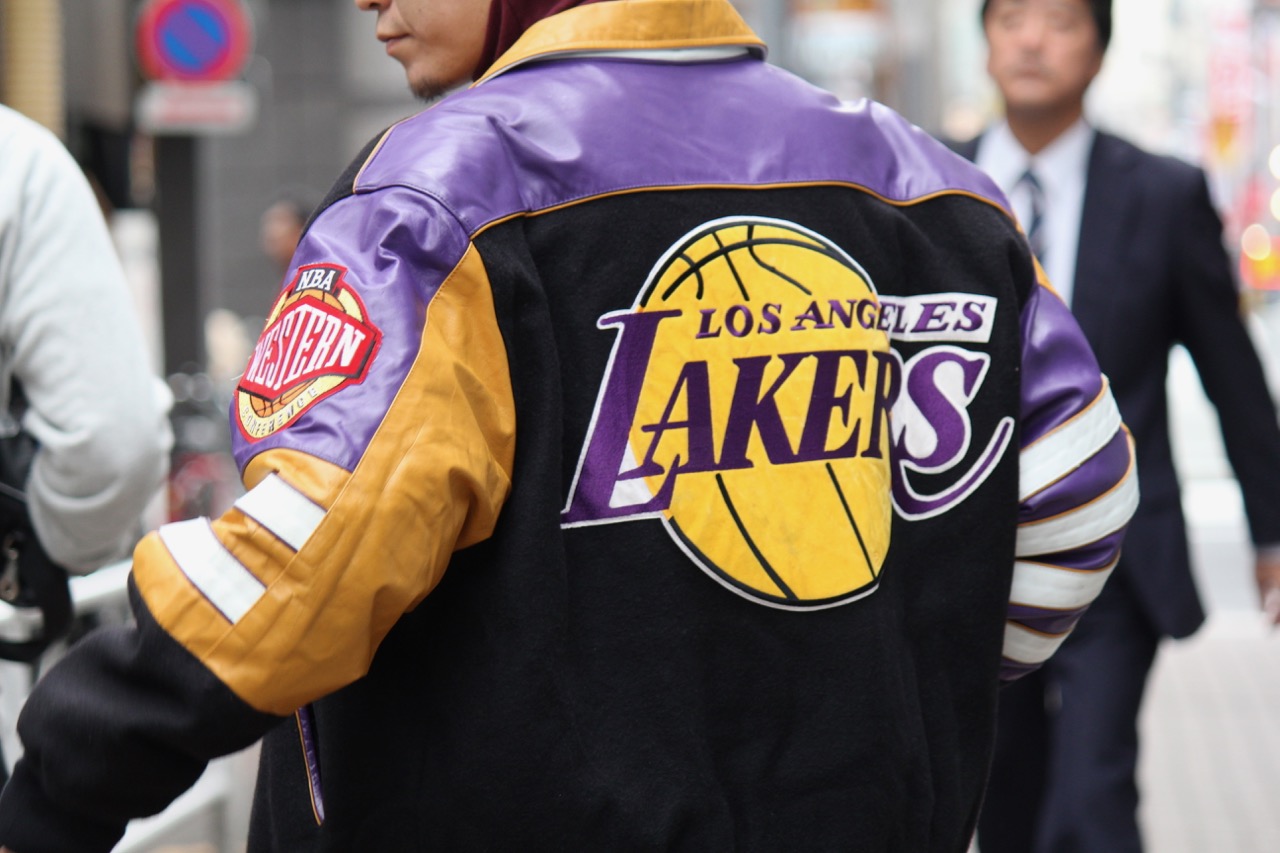 Black pyramid best sale lakers varsity jacket